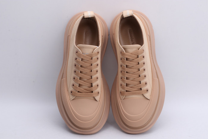alex mcqu sneakers