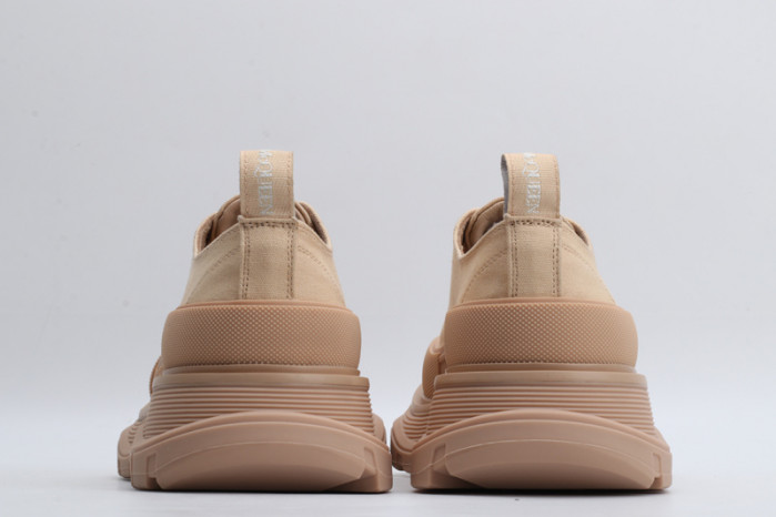 alex mcqu sneakers