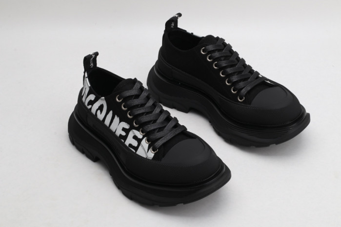 alex mcqu sneakers