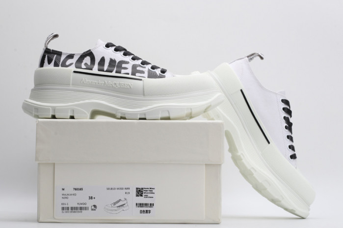 alex mcqu sneakers