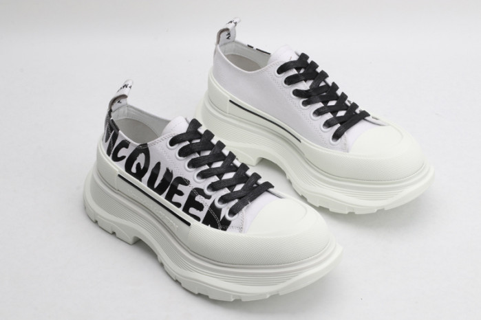 alex mcqu sneakers