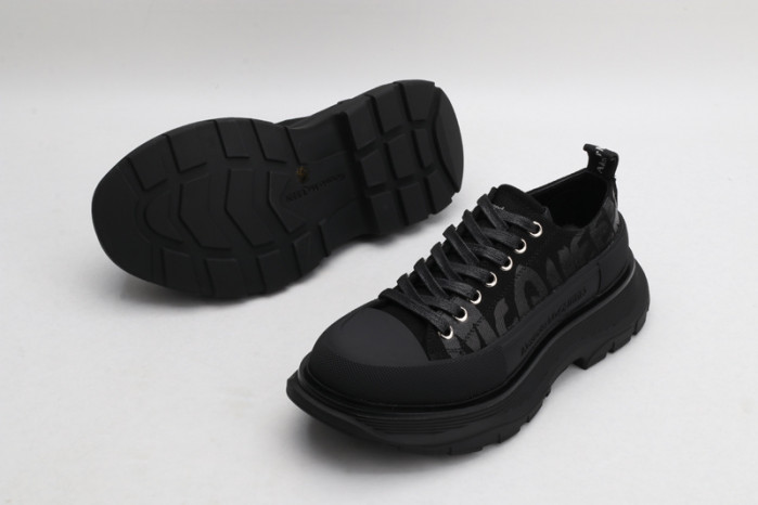 alex mcqu sneakers