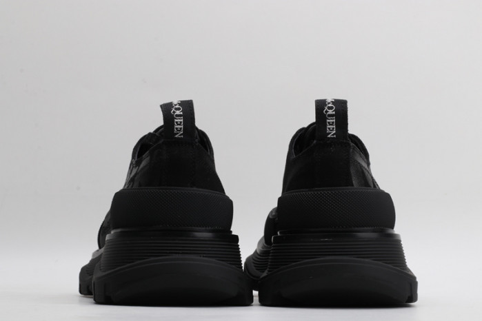 alex mcqu sneakers