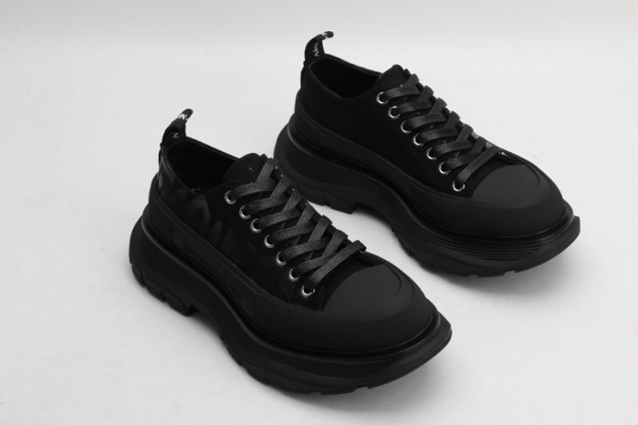 alex mcqu sneakers