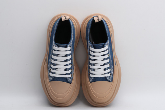 alex mcqu sneakers
