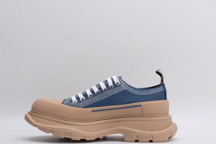 alex mcqu sneakers
