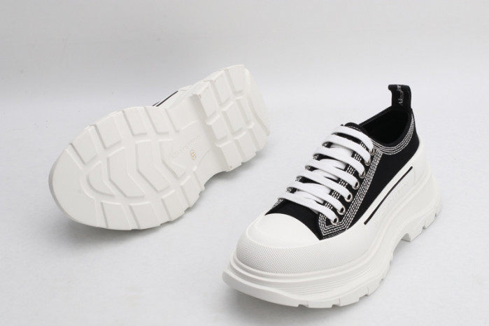 alex mcqu sneakers