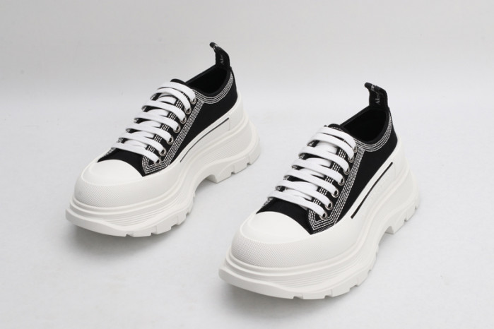 alex mcqu sneakers