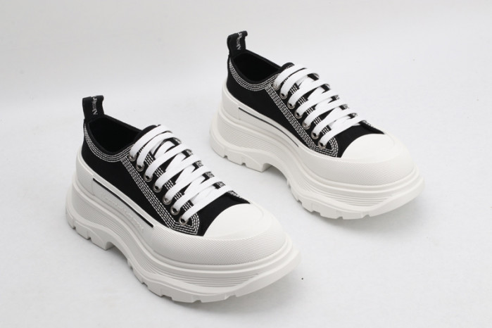 alex mcqu sneakers
