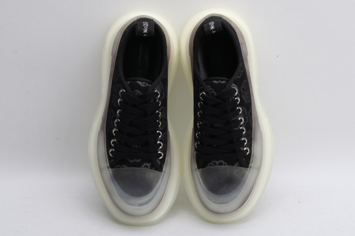 alex mcqu sneakers