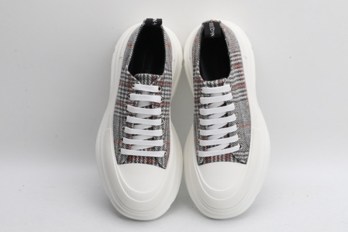 alex mcqu sneakers