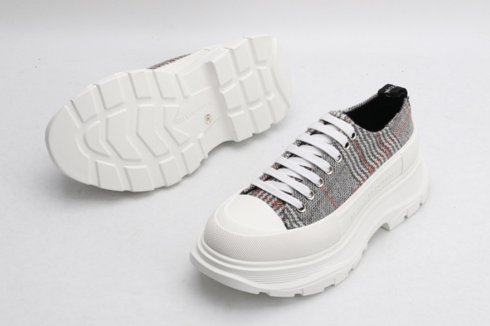 alex mcqu sneakers