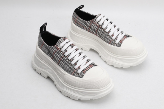alex mcqu sneakers