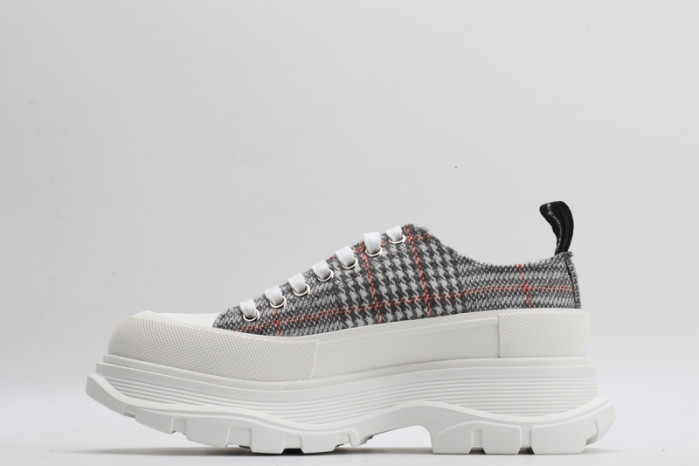 alex mcqu sneakers