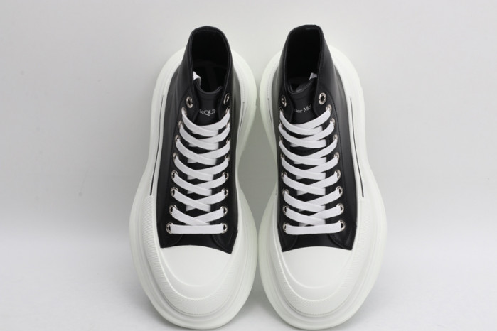 alex mcqu sneakers
