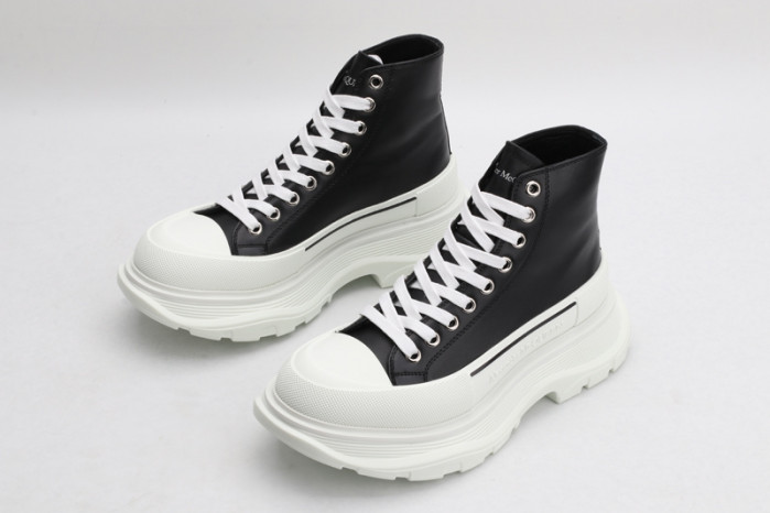 alex mcqu sneakers