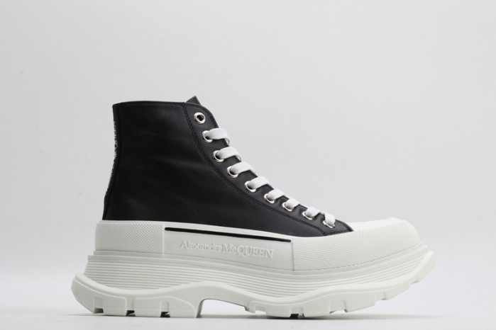 alex mcqu sneakers