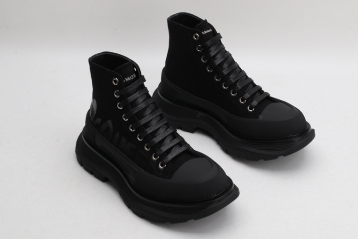alex mcqu sneakers