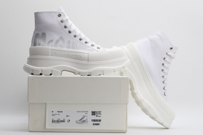 alex mcqu sneakers