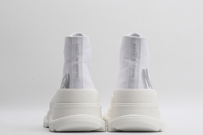alex mcqu sneakers