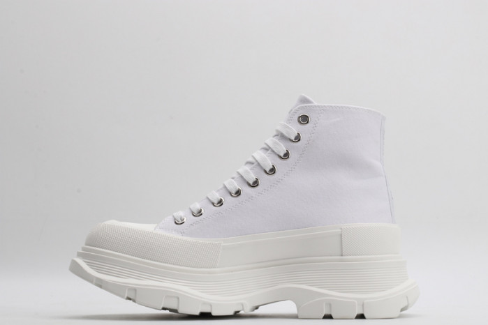 alex mcqu sneakers