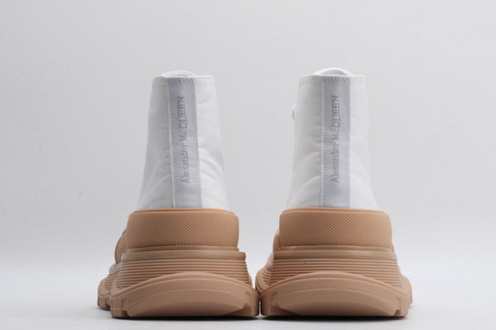alex mcqu sneakers