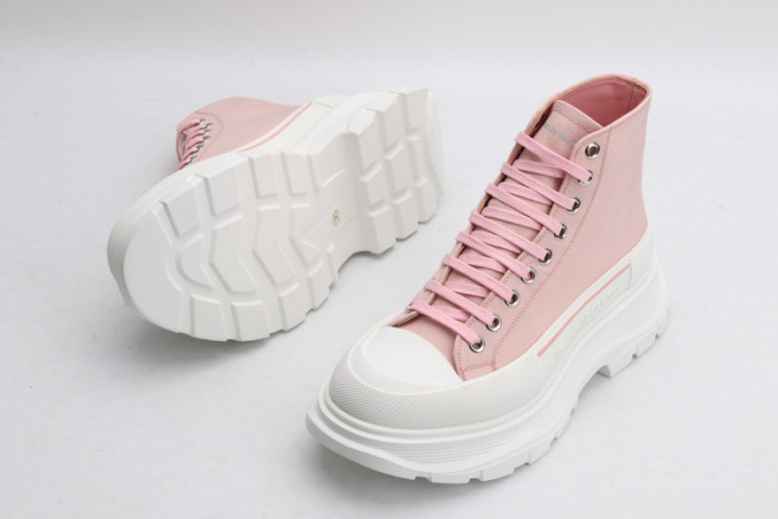 alex mcqu sneakers