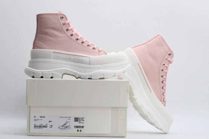 alex mcqu sneakers