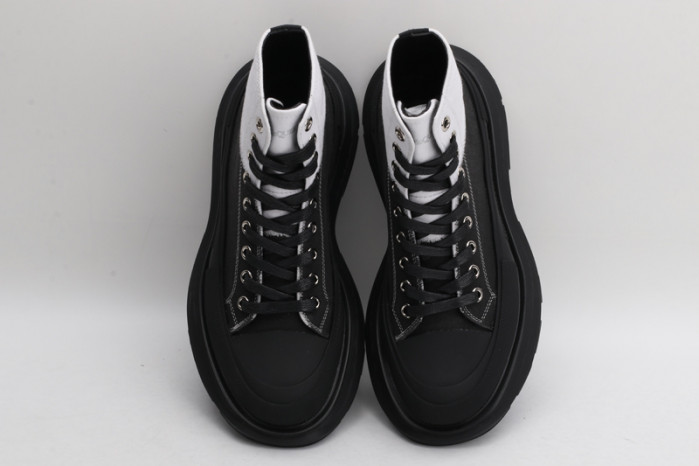 alex mcqu sneakers