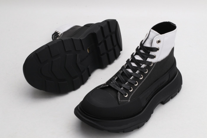 alex mcqu sneakers