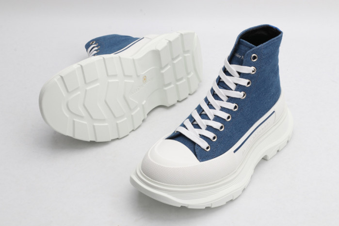 alex mcqu sneakers