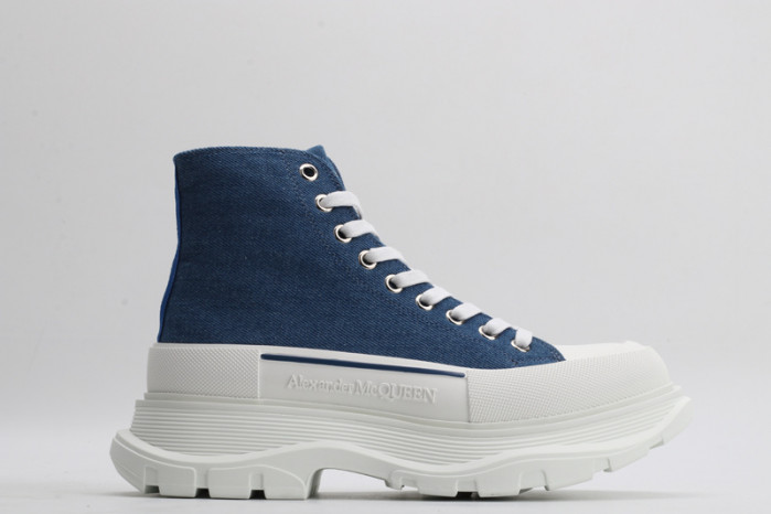 alex mcqu sneakers