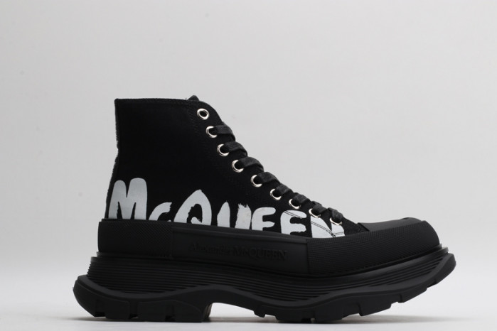 alex mcqu sneakers
