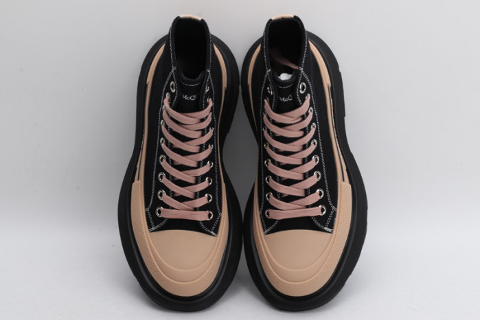 alex mcqu sneakers