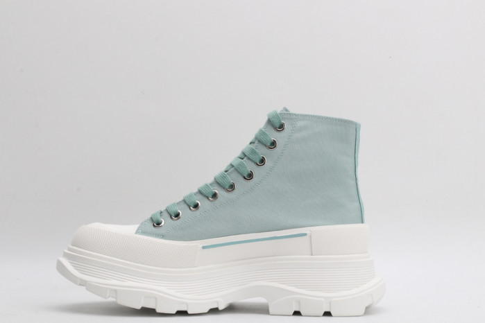 alex mcqu sneakers
