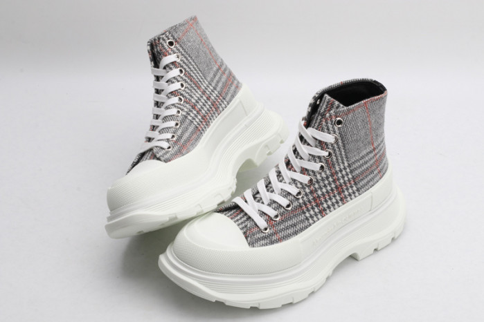 alex mcqu sneakers