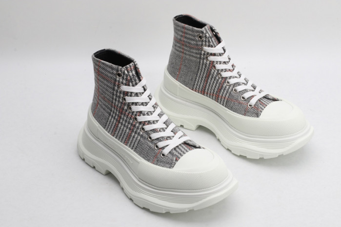 alex mcqu sneakers