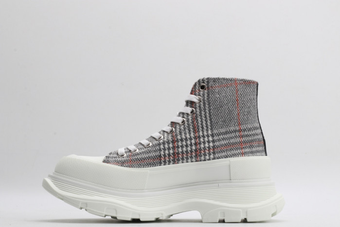 alex mcqu sneakers