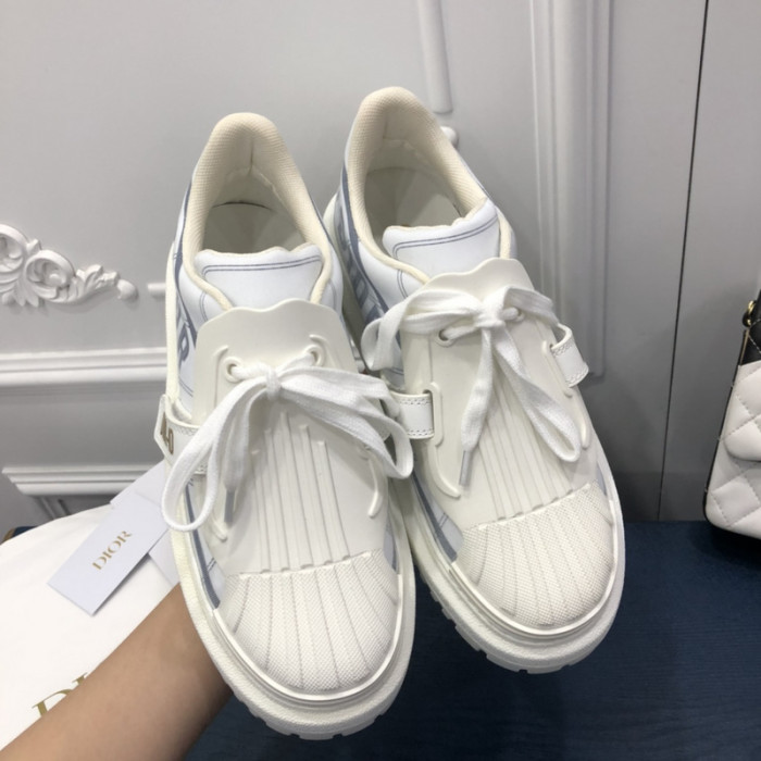 dr trainer sneaker