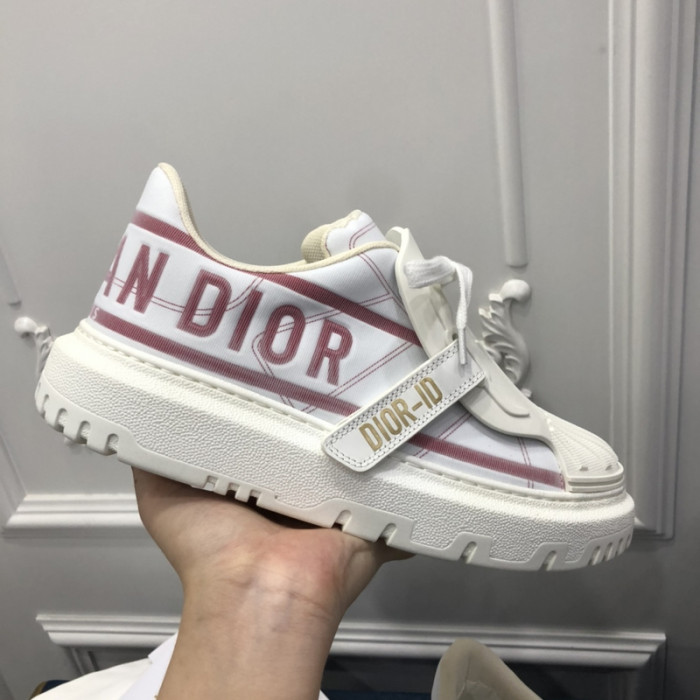 dr trainer sneaker