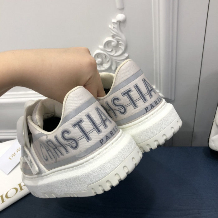 dr trainer sneaker