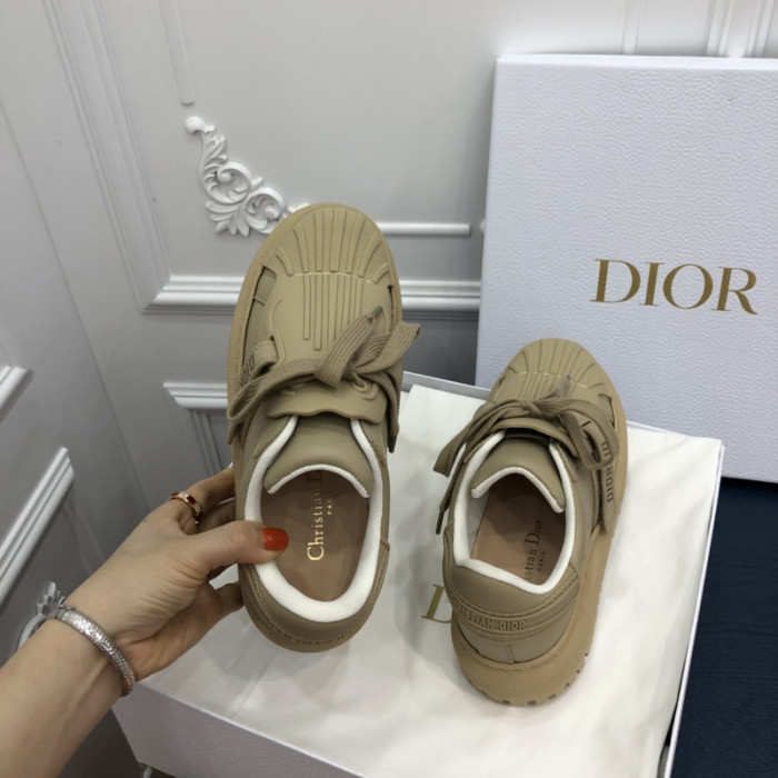 dr trainer sneaker