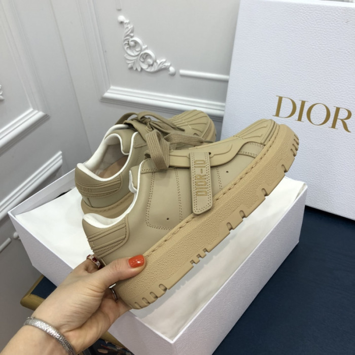dr trainer sneaker