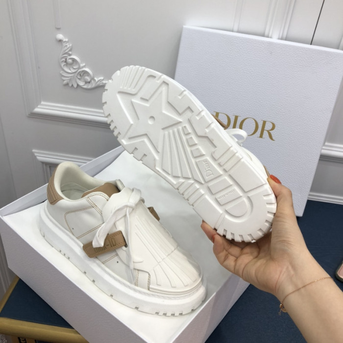 dr trainer sneaker