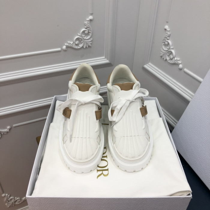 dr trainer sneaker