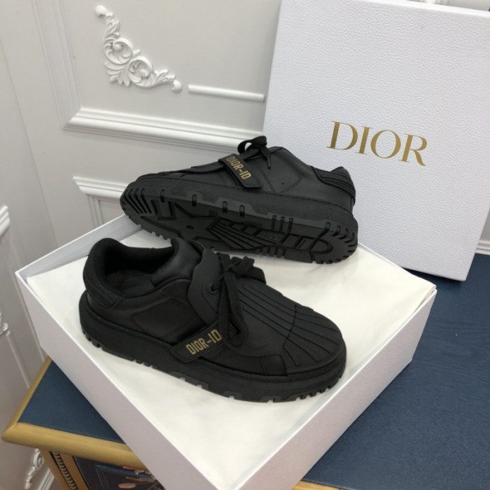 dr trainer sneaker