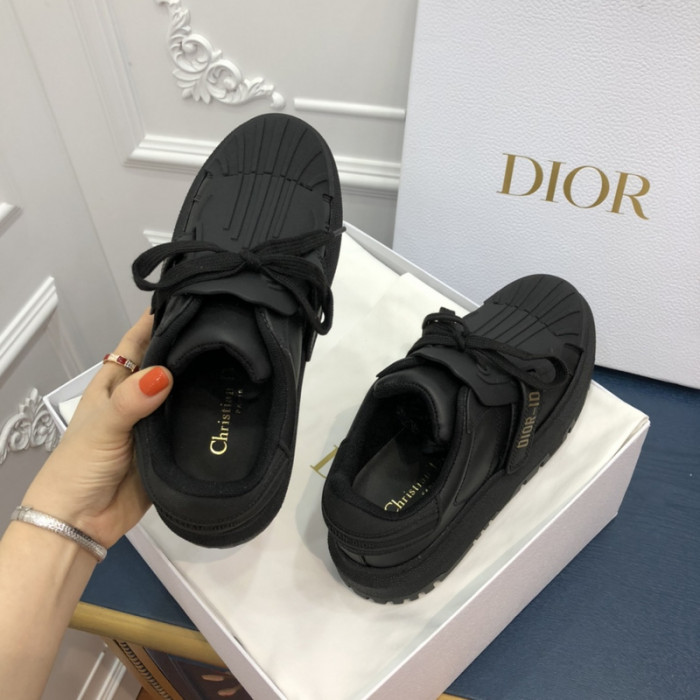 dr trainer sneaker
