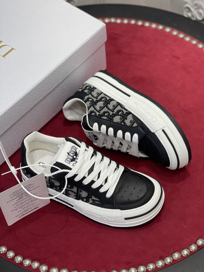 dr trainer sneaker