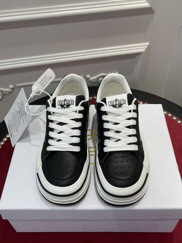 dr trainer sneaker