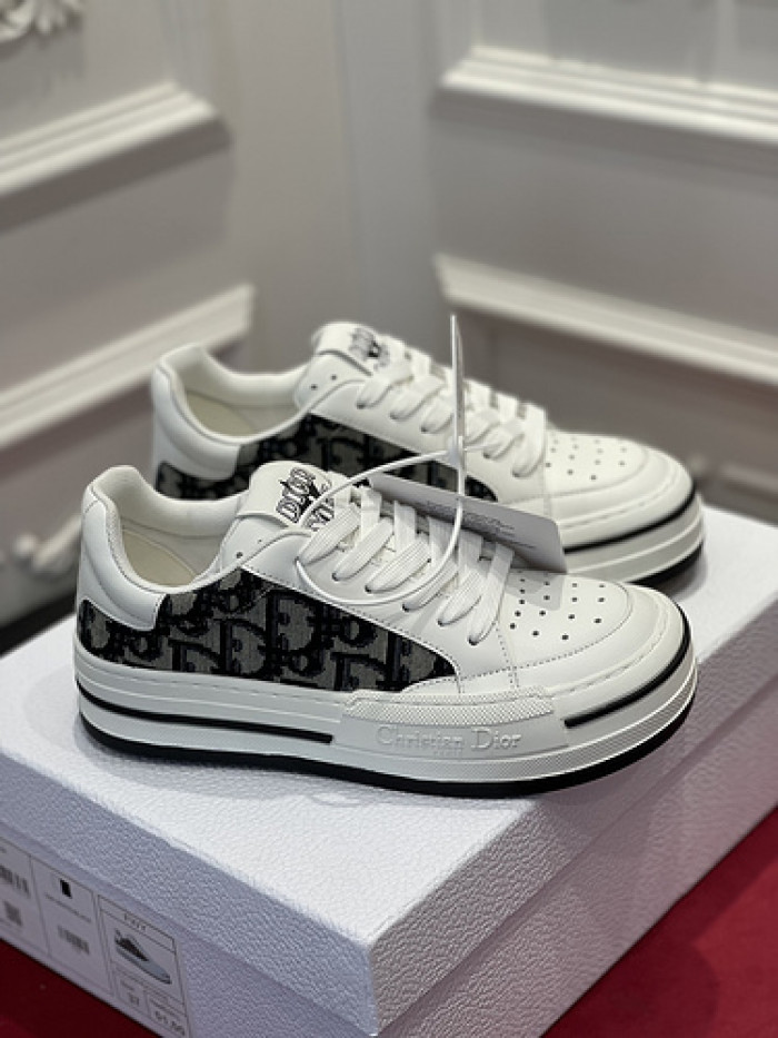 dr trainer sneaker